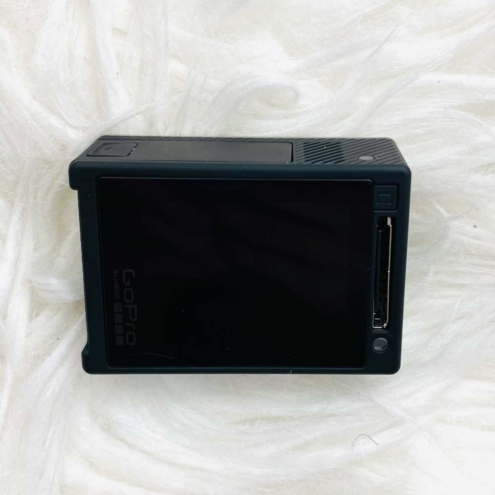 GoPro Hero 4 - Silver - Picture 3 of 4